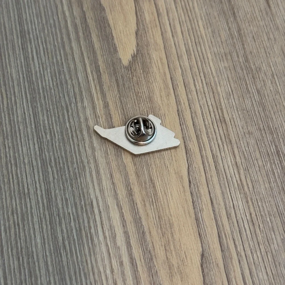 Lamborghini 60th Anniversary Pin - Picture 2 of 2
